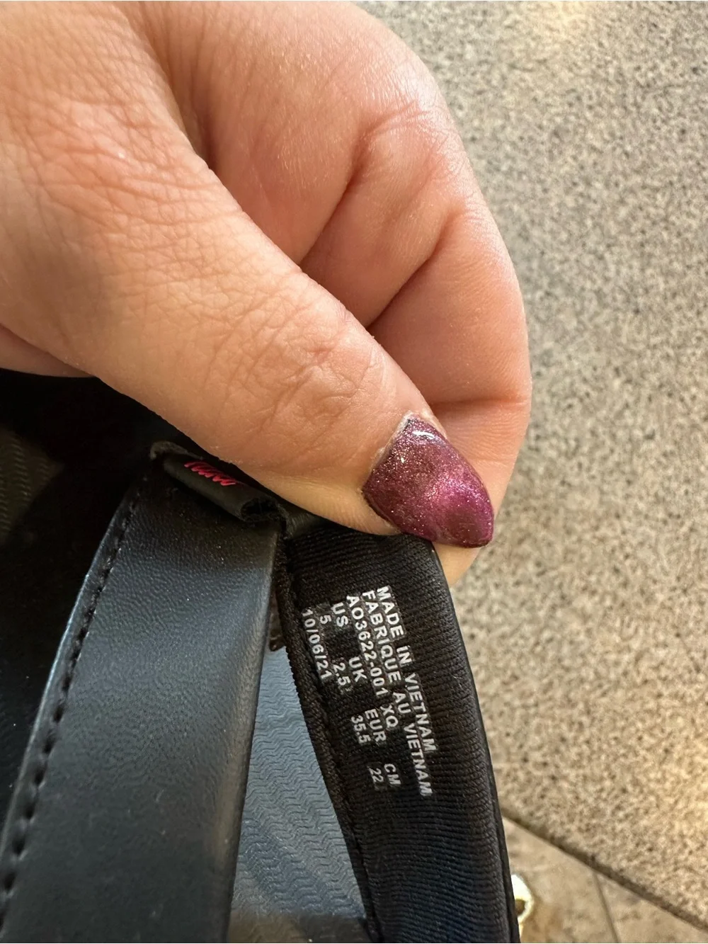 Nike flip flops